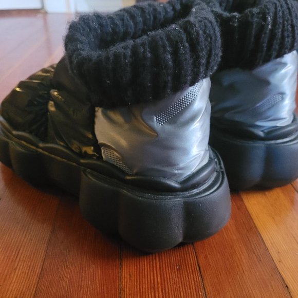 Black Bubble Shoes/Winter Bootie - EU40 US 8.5-9 - Picture 7 of 8